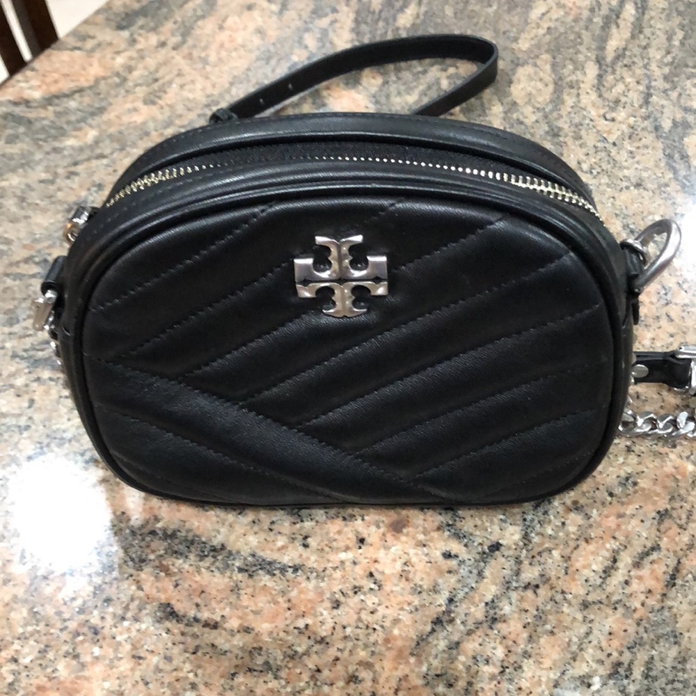 Tory Burch Small Chevron Camera Bag - Picture 2 of 4